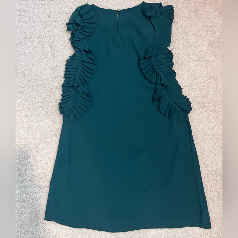 Emerald Green Lulu’s Dress - Picture 3 of 4